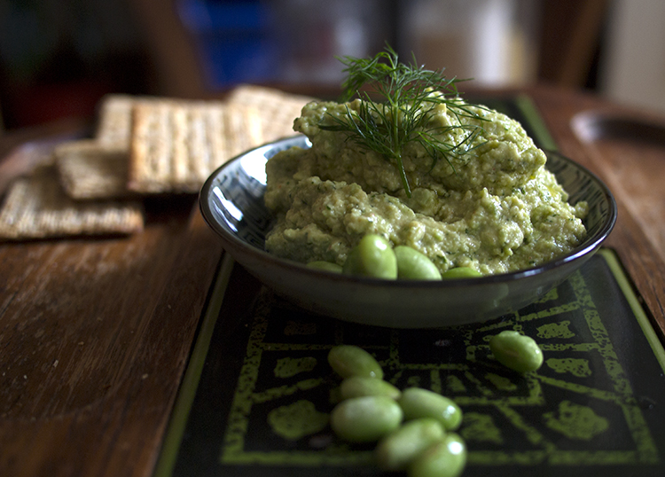 Purée d’edamames à la ciboulette