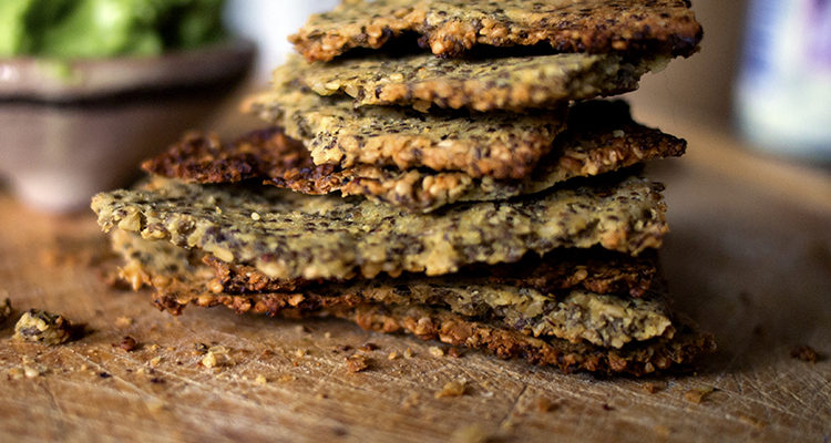 Craquelins de « parmesan » au poivre