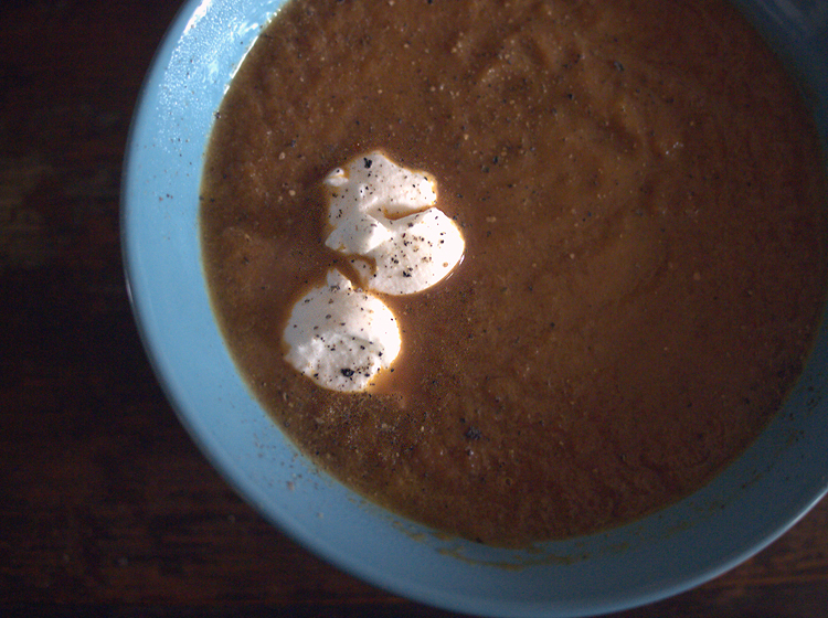Soupe aux carottes rôties